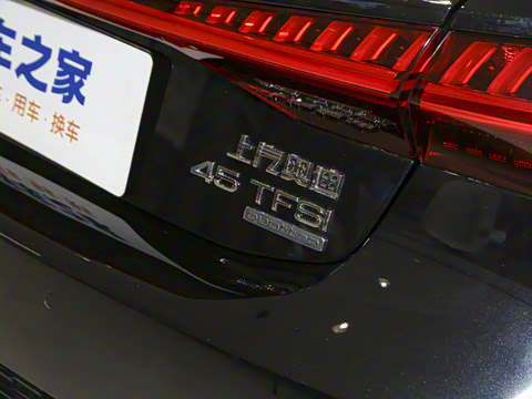 2025�� 45 TFSI quattro ������