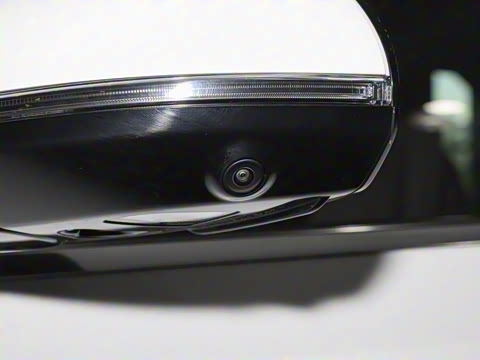 2025�� �Ŀ� E 300 L ������