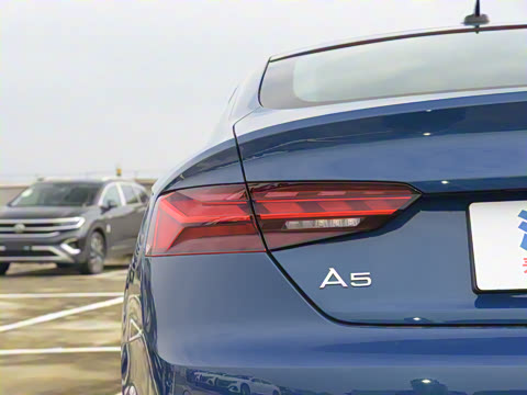 2023�� Sportback 40 TFSI quattro ����������