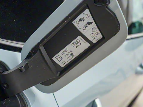 2023�� 2.9 TFSI quattro ����������