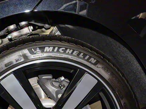 2025�� Macan 2.0T ���ΰ�