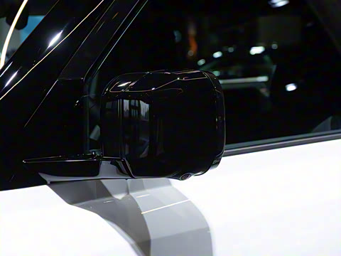 2024�� 90 3.0T P400 HSE