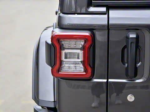 2019�� 2.0T Sahara ���ŵ綯����� ��VI