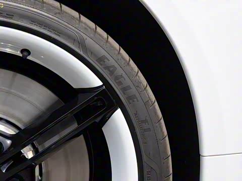 2019�� Taycan Turbo