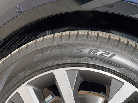 2021�� 360PS R-Dynamic SE