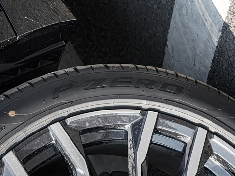 2025�� xDrive 40Li M�˶���ҹ��װ