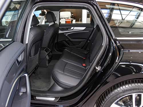 【图】奥迪a6(进口) 2023款 avant 先锋派 40 tfsi 豪华动感型报价