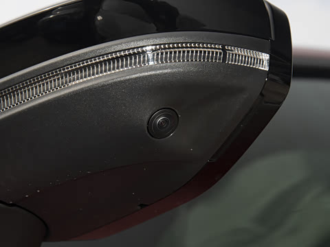 2025�� 55 TFSI quattro ������