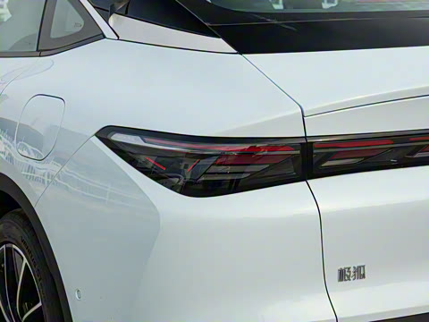 2025�� 560MAX 185kW