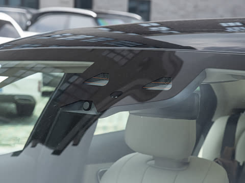 2025�� �Ŀ� E 300 ʱ�����˶���