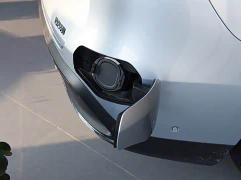 2020�� EQC 400 4MATIC ������ 1886������