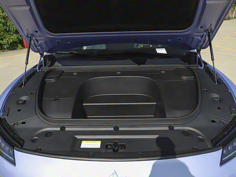 2025�� ���� 550ProѲ����