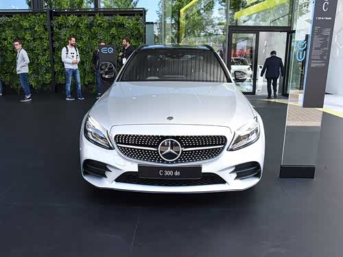 【奔驰c级新能源(进口)】奔驰_奔驰c级新能源(进口)报价_奔驰c级新