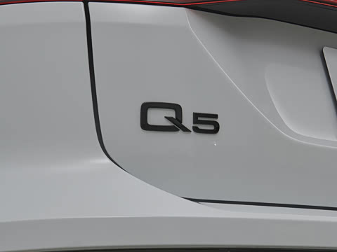 2023�� 40 e-tron ��ҫ�� �׷�ʦ��