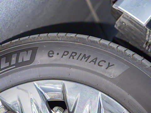 2025�� Ǭ��ϵ�� Ultra ͷ�Ȳ�