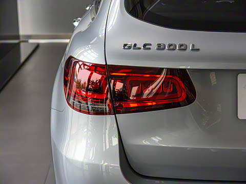 2022�� GLC 300 L 4MATIC ������