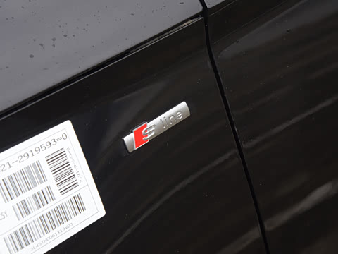 2022�� 40 TFSI ������