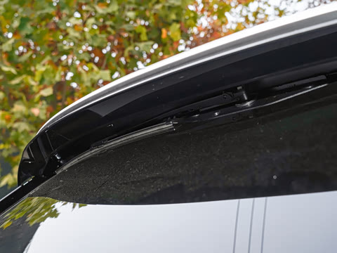 2022�� 3.0 L6 360PS ʢ����