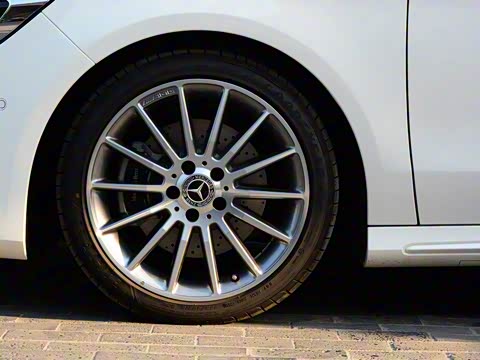 2019�� CLA 220 4MATIC