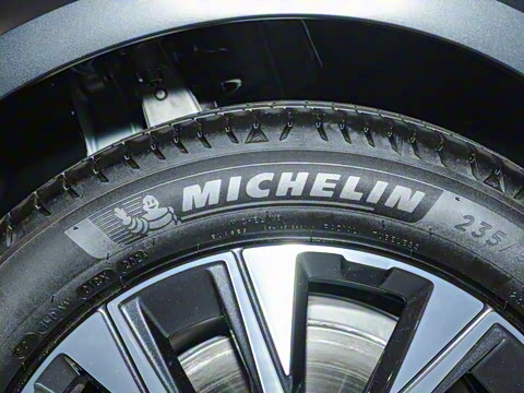 2025�� Cross Country B5 AWD ��Զ��