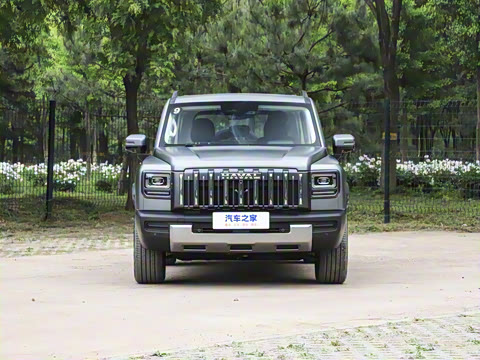 2025�� 2.0T 4WD Ultra