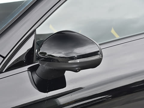 2025�� AMG CLA 45 S 4MATIC+