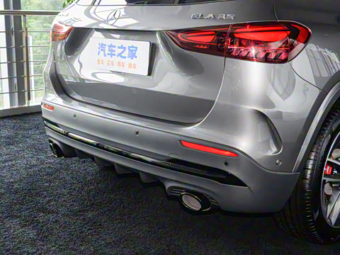 2025�� AMG GLA 35 4MATIC