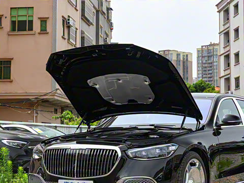 2025�� �Ŀ� S 680 4MATIC