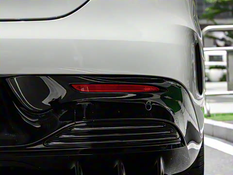 2023�� AMG EQE 53 4MATIC+