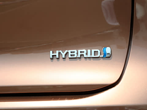 2023�� 2.5L SportCross HEV��������