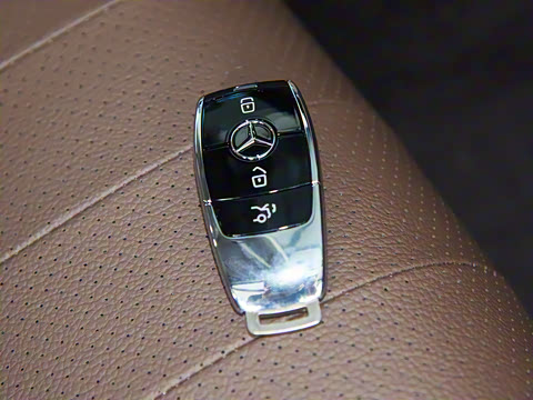 2021�� E 300 L ������