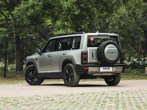 2025�� 2.0T 4WD Ultra