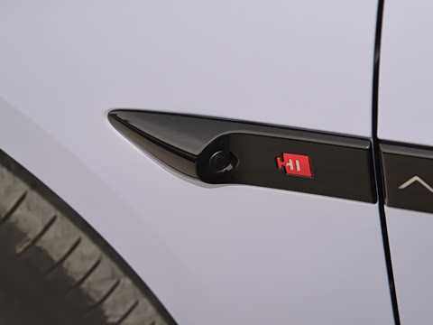 2025�� Max�����