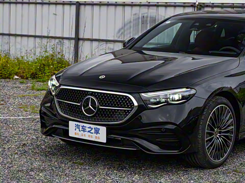 2025�� �Ŀ� E 300 L ����˶���