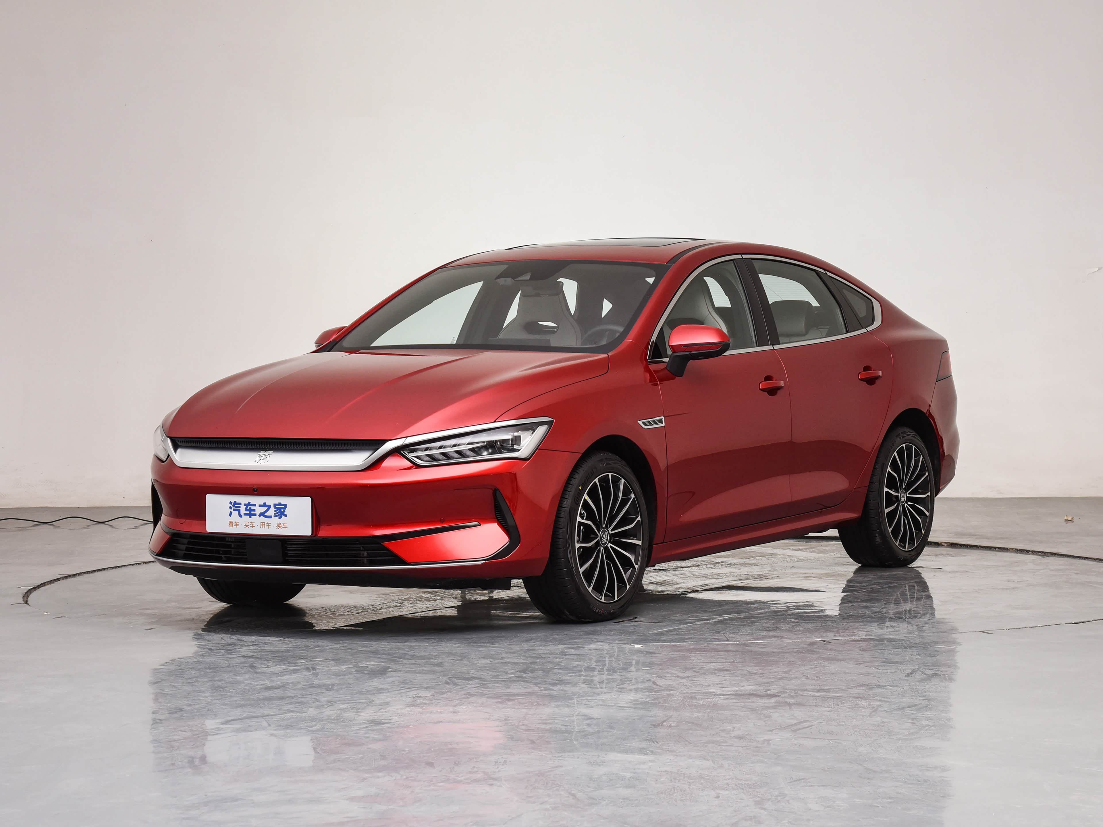 多角度体验比亚迪秦PLUS EV!续航610KM!亮点有哪些?_车家号_发现车生活_汽车之家