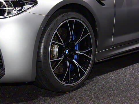 2019�� M5 ������