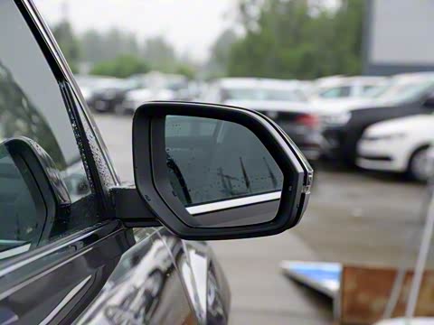 2020�� 330TSI ���������� ��VI