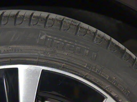 2022�� E 350 e L ���ʽ��϶����˶��γ�