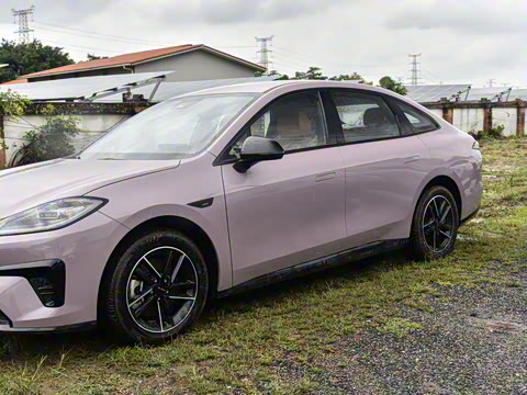 2025�� 650 ������