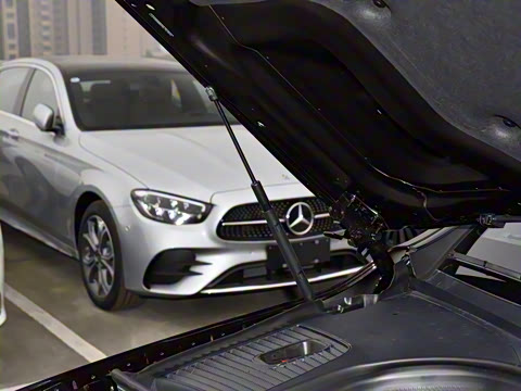 2022�� GLC 260 L 4MATIC ������