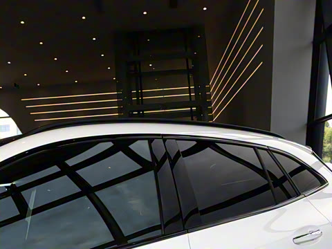 2025�� AMG GLA 35 4MATIC