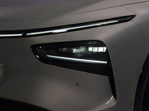 2025�� 702 �������� Ultra