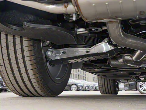 2025�� 45 TFSI quattro S line�˶���