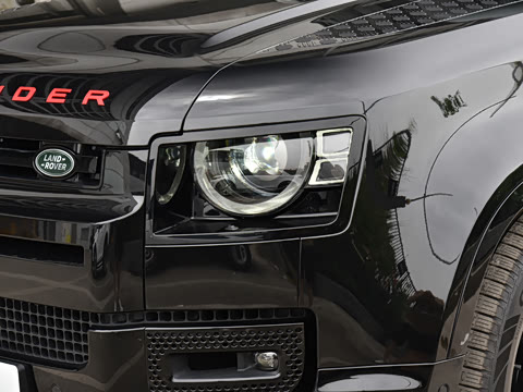 2025�� 90 5.0T V8