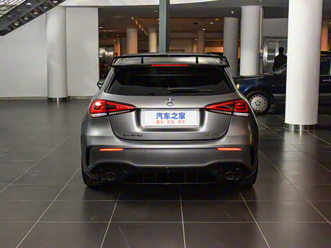 2022�� AMG A 35 4MATIC