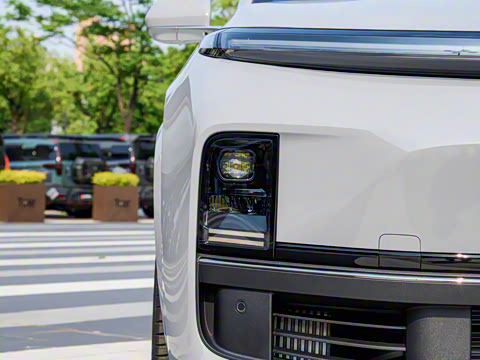 2025�� Pro ���ܻ��°�