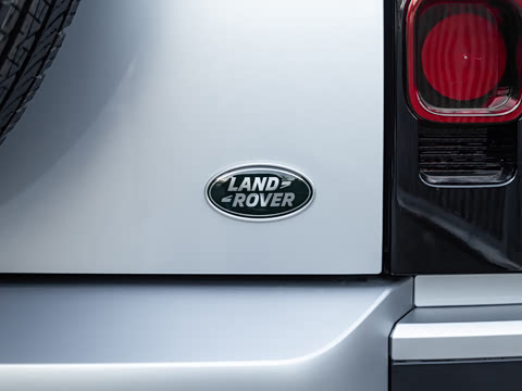 2022�� 90 2.0T P300 SE