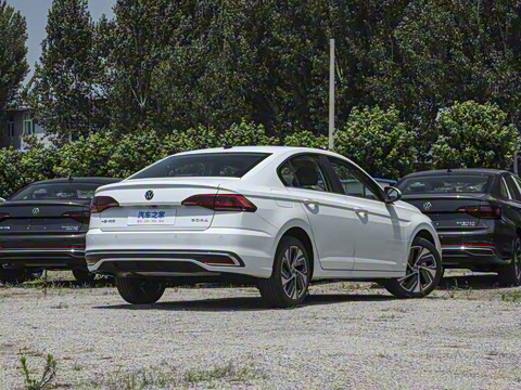 2025�� �Ŀ� 200TSI DSG����PRO��