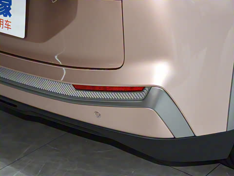 2022�� Plus 70 �Ƽ���