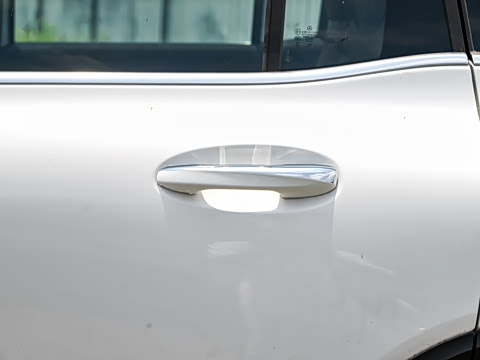 2025�� GLB 220 ������